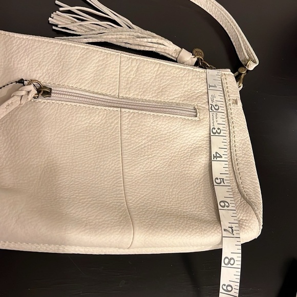 NEW The Sak Leather crossbody bag, cream pebbled leather, 7”x10” - Picture 4 of 14
